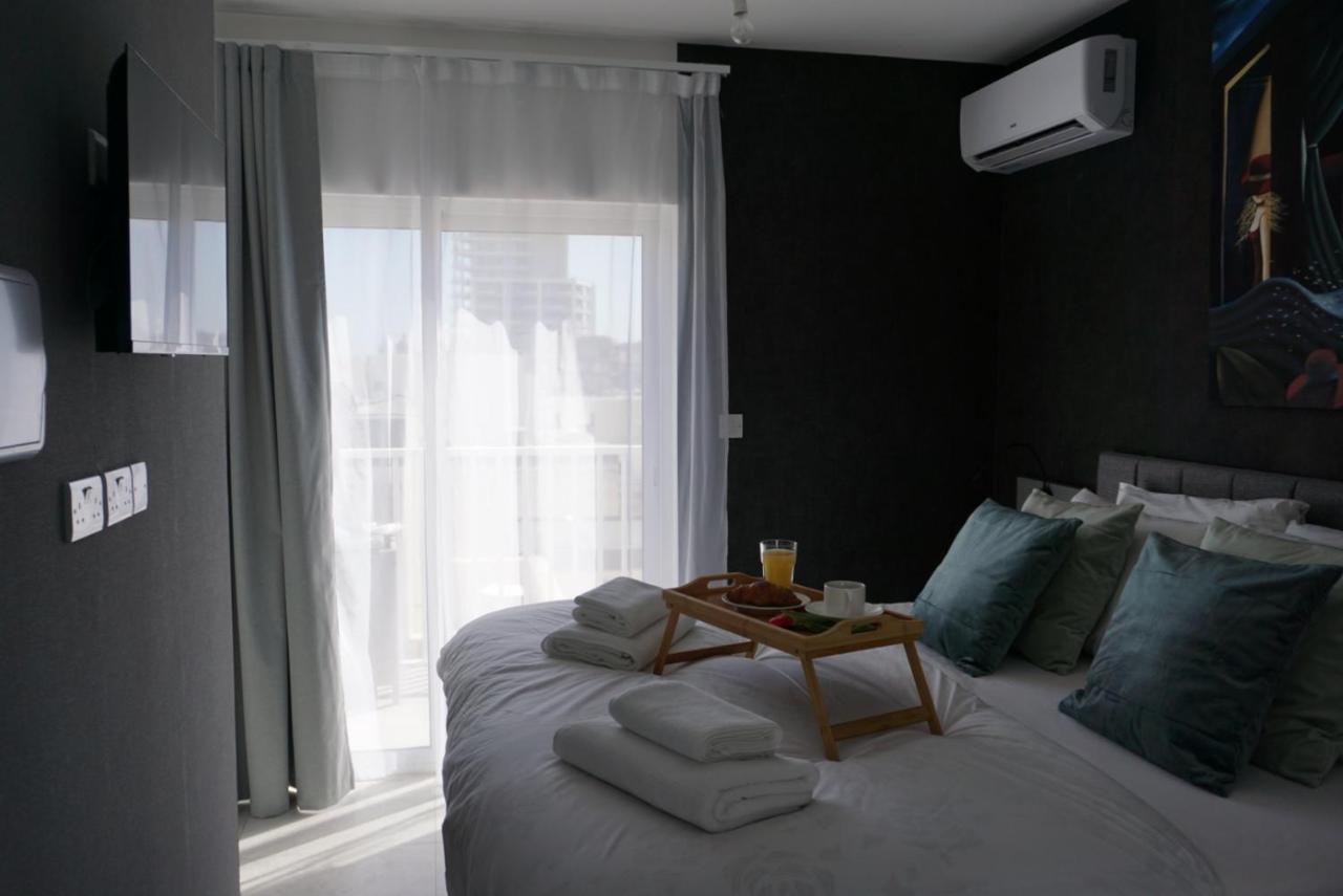 Korzo Suites Gzira Bagian luar foto