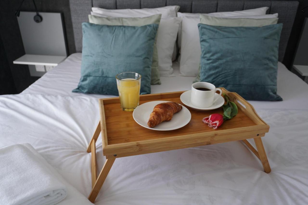Korzo Suites Gzira Bagian luar foto