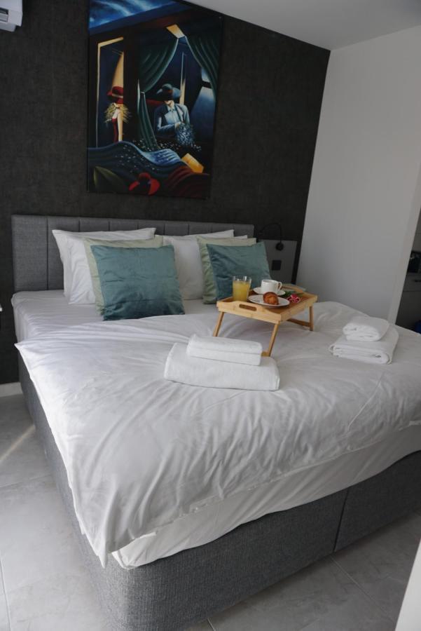 Korzo Suites Gzira Bagian luar foto