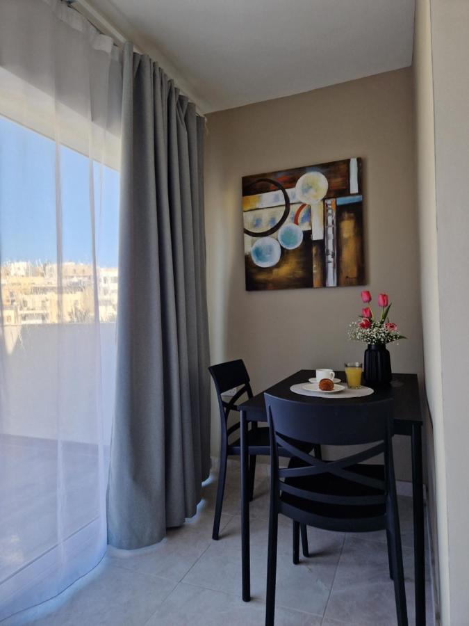 Korzo Suites Gzira Bagian luar foto