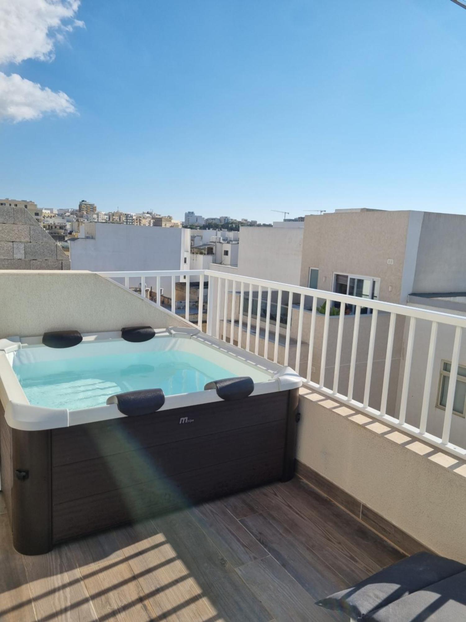 Korzo Suites Gzira Bagian luar foto